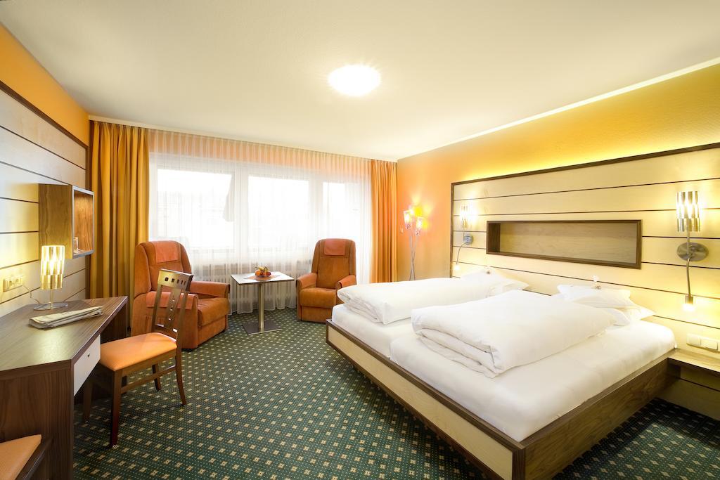 Kur- Und Wellnesshotel Foerch Bad Wörishofen Oda fotoğraf